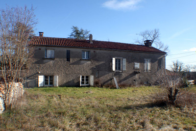 Maison à vendre à Bach, Lot, Midi-Pyrénées, avec Leggett Immobilier