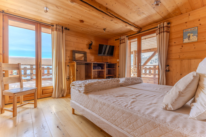 Ski property for sale in Alpe d'Huez - €3,434,000 - photo 4