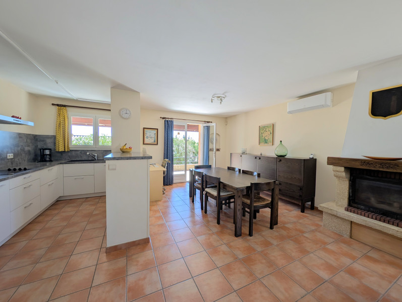 French property for sale in Tulette, Drôme - €255,000 - photo 4