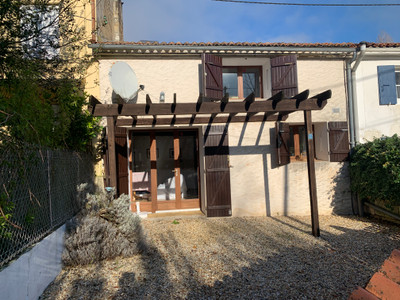 Maison à vendre à Varzay, Charente-Maritime, Poitou-Charentes, avec Leggett Immobilier