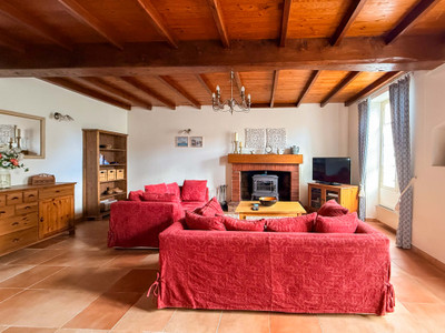 French property for sale in Paillé, Charente-Maritime - €213,000 - photo 7