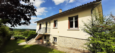 Maison à vendre à Pillac, Charente, Poitou-Charentes, avec Leggett Immobilier