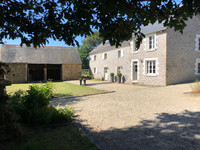 Propriété à vendre à Plouguenast-Langast, Côtes-d'Armor - 304 950 € - photo n°1