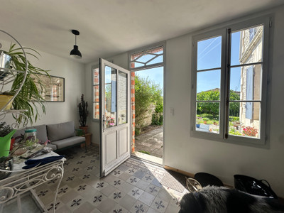 French property for sale in Bresdon, Charente-Maritime - €385,000 - photo 5