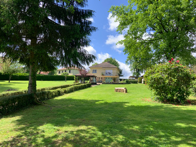 French property for sale in Le Chalard, Haute-Vienne - €150,000 - photo 1