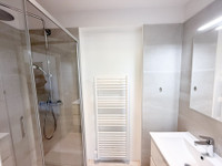 Propriété à vendre à Paris, Paris - 688 000 € - photo n°8