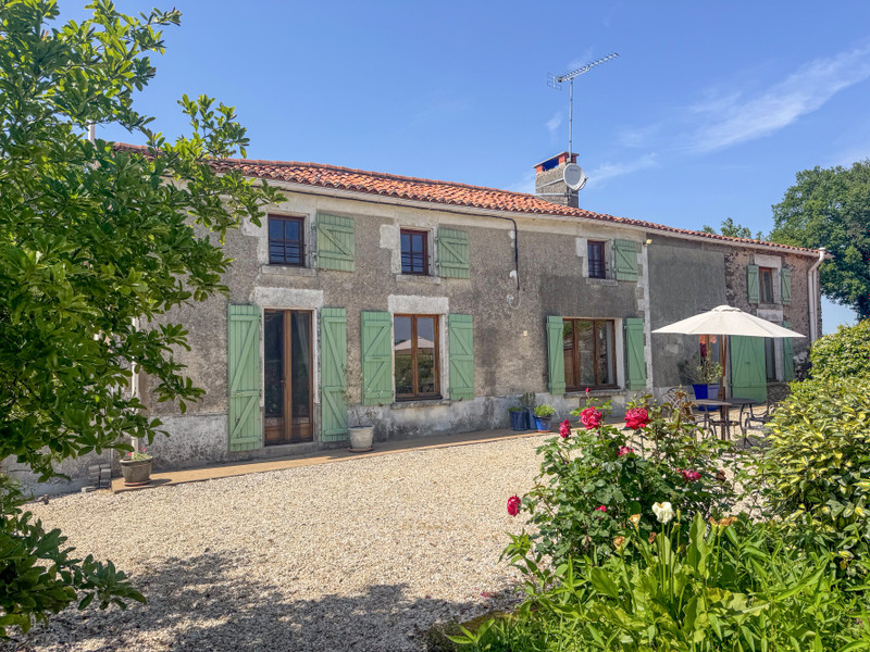 Propriété à vendre à Saint-Maurice-le-Girard, Vendée - 266 430 €