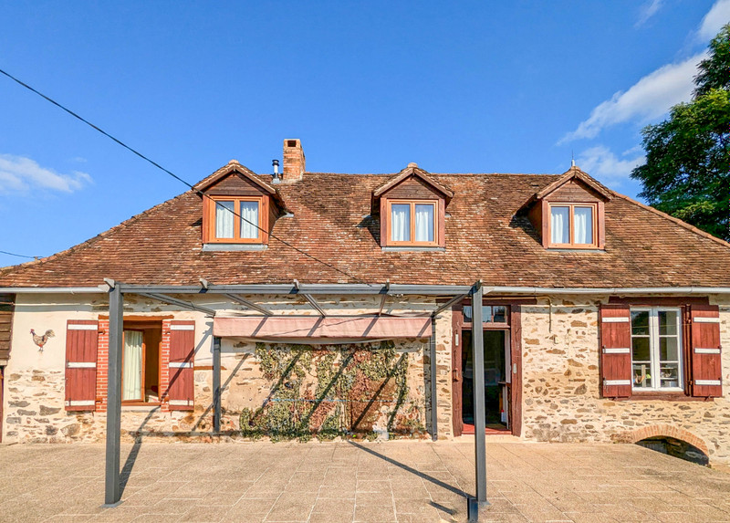 Maison à Saint-Germain-les-Belles, Haute-Vienne - photo 1
