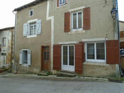 Maison à vendre à Availles-Limouzine, Vienne, Poitou-Charentes, avec Leggett Immobilier