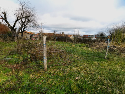 Terrain à vendre à Les Forges, Deux-Sèvres, Poitou-Charentes, avec Leggett Immobilier