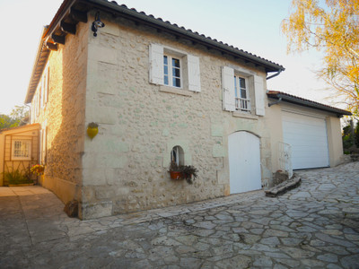 French property for sale in Laprade, Charente - €295,698 - photo 9