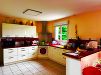 Maison à vendre à Saint-Calais-du-Désert, Mayenne - 209.677 € - photo 4