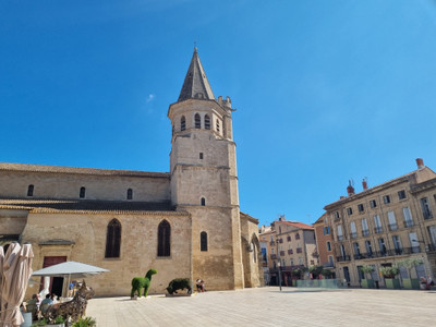 Commerce à vendre à Béziers, Hérault, Languedoc-Roussillon, avec Leggett Immobilier