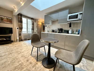 French property for sale in Paris, Paris - €558,000 - photo 4