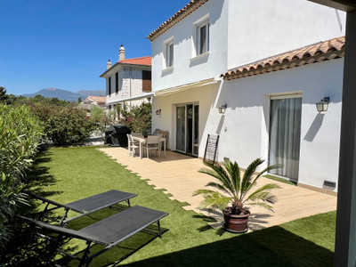 French property for sale in Villeneuve-Loubet, Alpes-Maritimes - €895,000 - photo 8