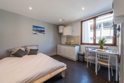 French property for sale in Annecy, Haute-Savoie - €403,000 - photo 4