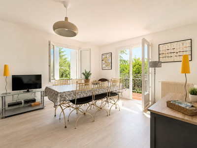French property for sale in Saint-Émilion, Gironde - €380,000 - photo 4
