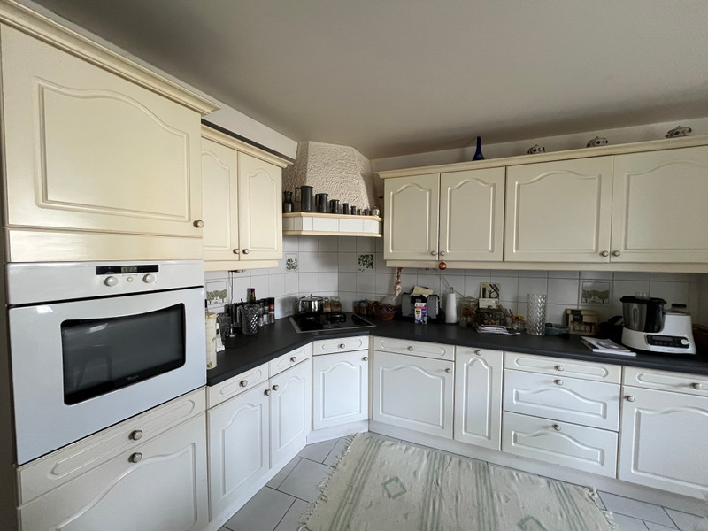 French property for sale in Saint-Mard, Charente-Maritime - €560,000 - photo 4