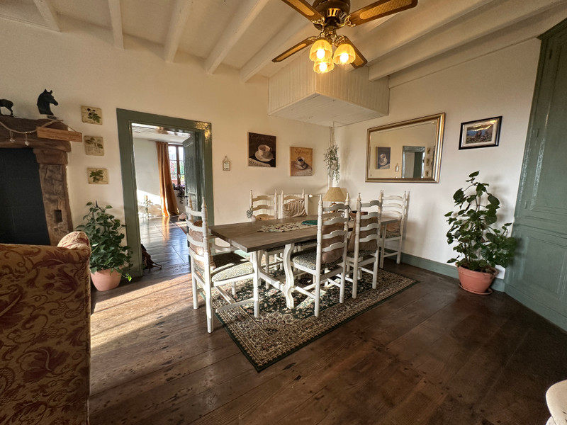 French property for sale in Rouzède, Charente - €425,000 - photo 7