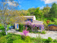 Propriété à vendre à Saint-Jurs, Alpes-de-Haute-Provence - 385 000 € - photo n°1