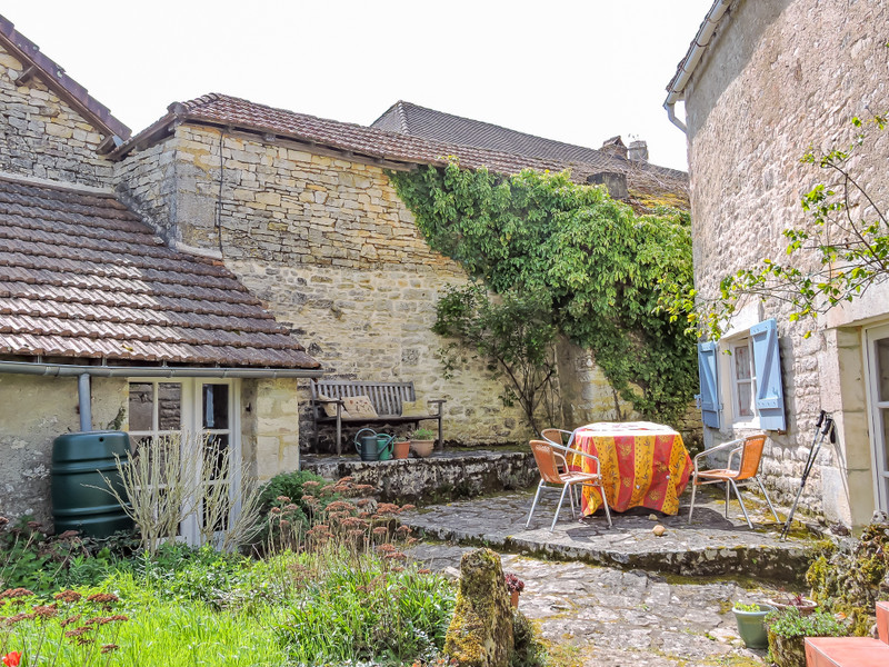 French property for sale in Thenon, Dordogne - &#8364;162,000 - photo 3
