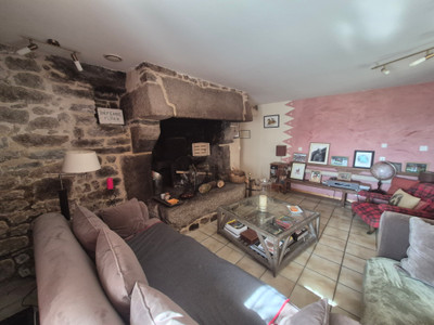 French property for sale in Kergrist-Moëlou, Côtes-d'Armor - €680,000 - photo 4