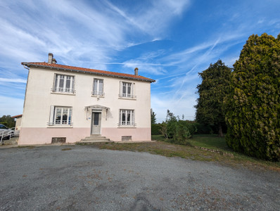 Maison à vendre à Le Boupère, Vendée, Pays de la Loire, avec Leggett Immobilier