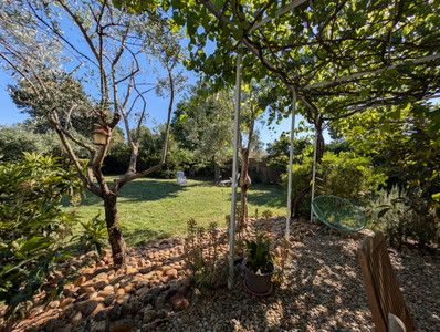 French property for sale in Rochefort-du-Gard, Gard - €410,000 - photo 7