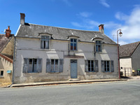 Maison à vendre à Chambon, Cher - 265.000 € - photo 1