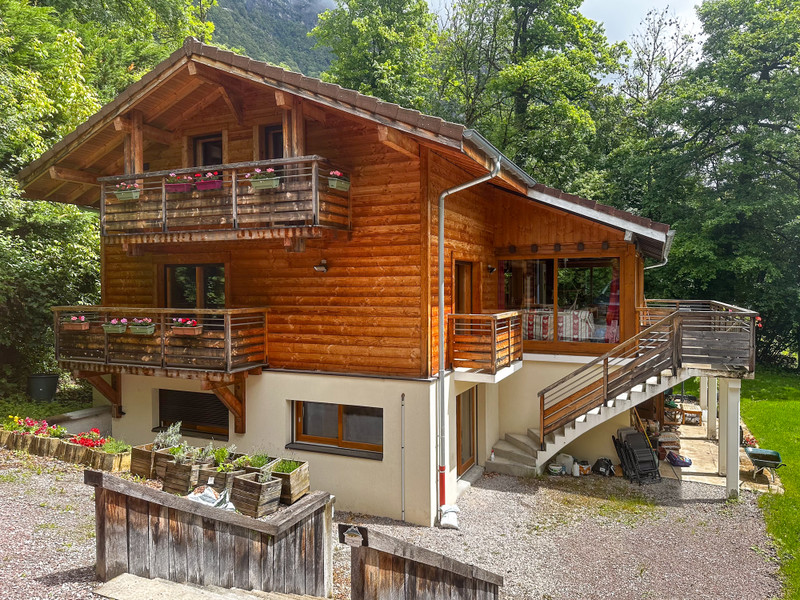 Ski property for sale in Les Gets - €795,000 - photo 4