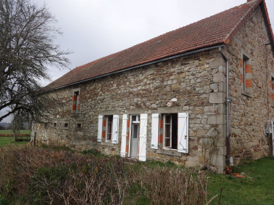 Maison à vendre à Beaulieu, Cantal, Auvergne, avec Leggett Immobilier
