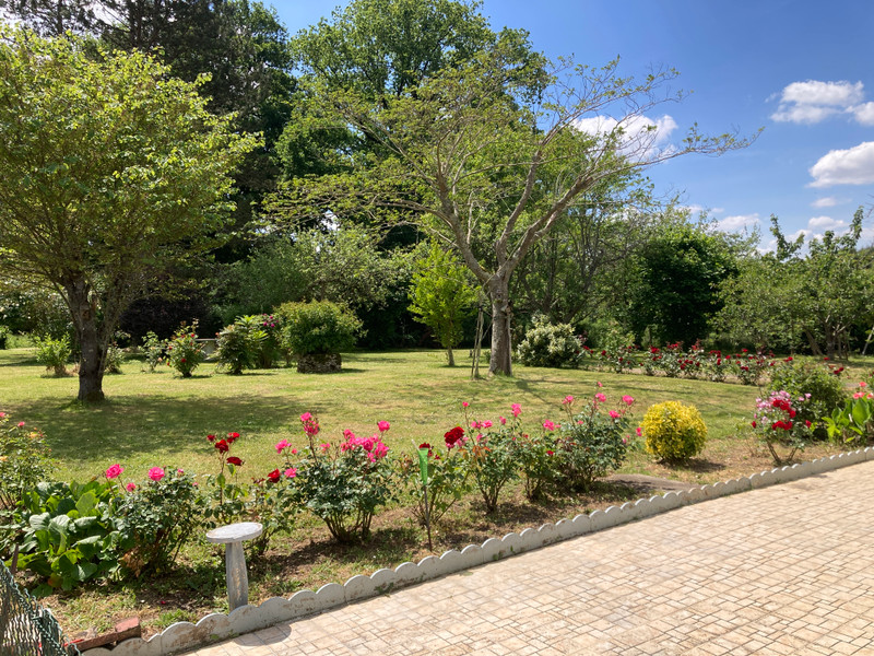 French property for sale in Saint-Martin-l'Ars, Vienne - €150,000 - photo 1
