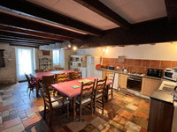 Maison à vendre à Pommiers-Moulons, Charente-Maritime - 449.440 € - photo 5