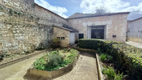 Maison à vendre à Mansle, Charente - 172 800 € - photo 2
