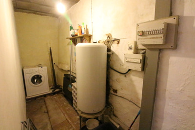 French property for sale in Caurel, Côtes-d'Armor - €96,300 - photo 9
