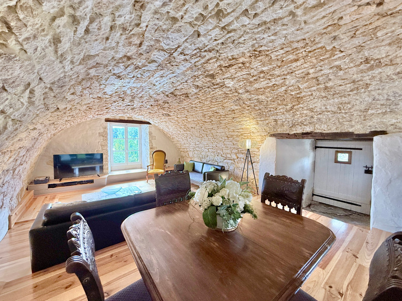French property for sale in Carlux, Dordogne - €389,000 - photo 2