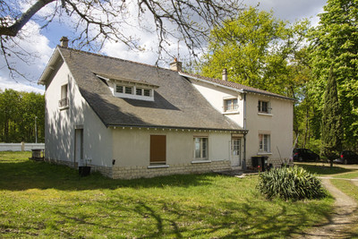 Maison à vendre à Salbris, Loir-et-Cher, Centre, avec Leggett Immobilier