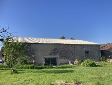 French property for sale in Millac, Vienne - €245,000 - photo 3