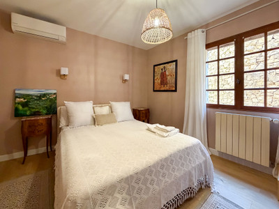 French property for sale in Saint-Paul-en-Forêt, Var - €365,000 - photo 9
