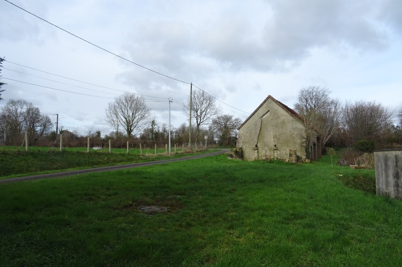 French property for sale in Vieux-Pont, Orne - €99,000 - photo 2