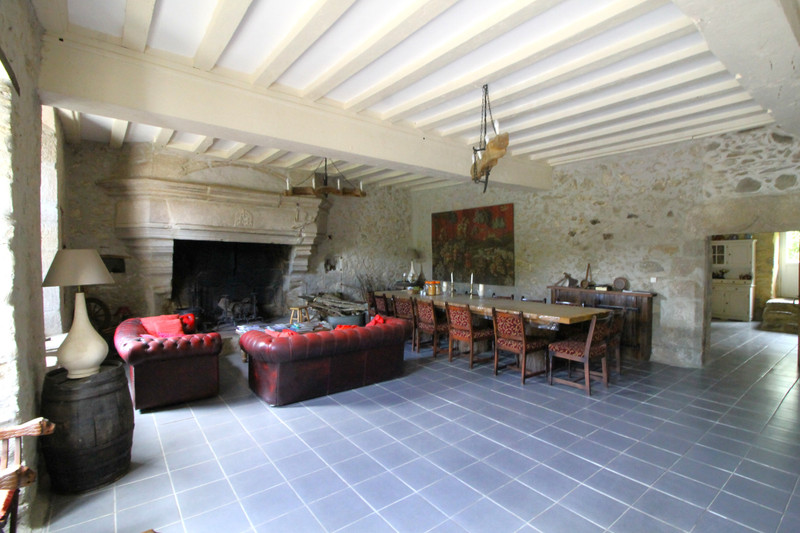 French property for sale in La Forêt-sur-Sèvre, Deux-Sèvres - €474,460 - photo 3
