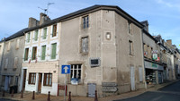Maison à vendre à Bénévent-l'Abbaye, Creuse - 21.600 € - photo 1