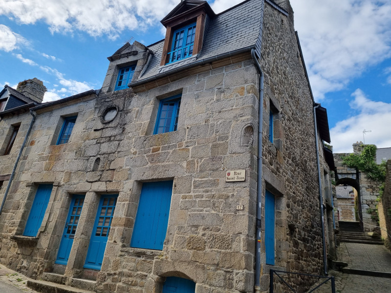 Maison à vendre en Bretagne Côtesd'Armor Moncontour Grande maison de