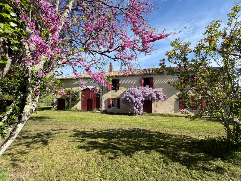 French property for sale in Saint-Avit-Saint-Nazaire, Gironde - €455,800 - photo 0