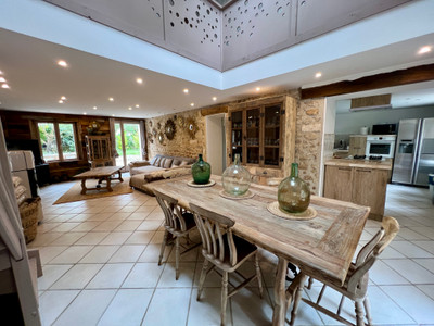 French property for sale in Soulignonne, Charente-Maritime - €540,600 - photo 3