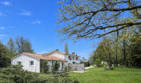 Propriété à vendre à Coulombiers, Vienne - 253 000 € - photo n°2