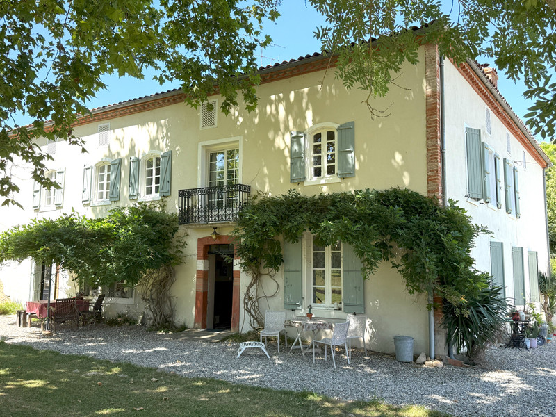 Maison à vendre à Artigat, Ariège - 895.000 € - photo 1