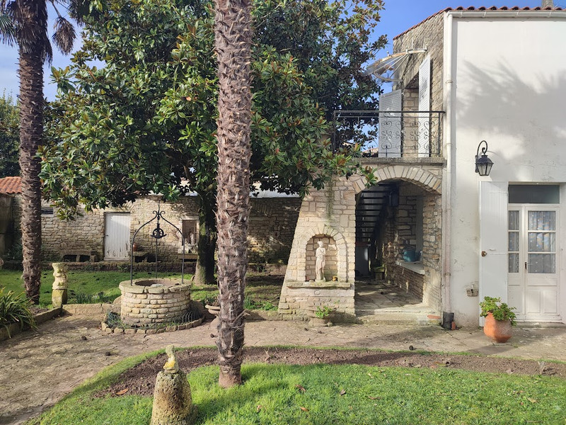French property for sale in Le Château-d'Oléron, Charente-Maritime - €997,500 - photo 7
