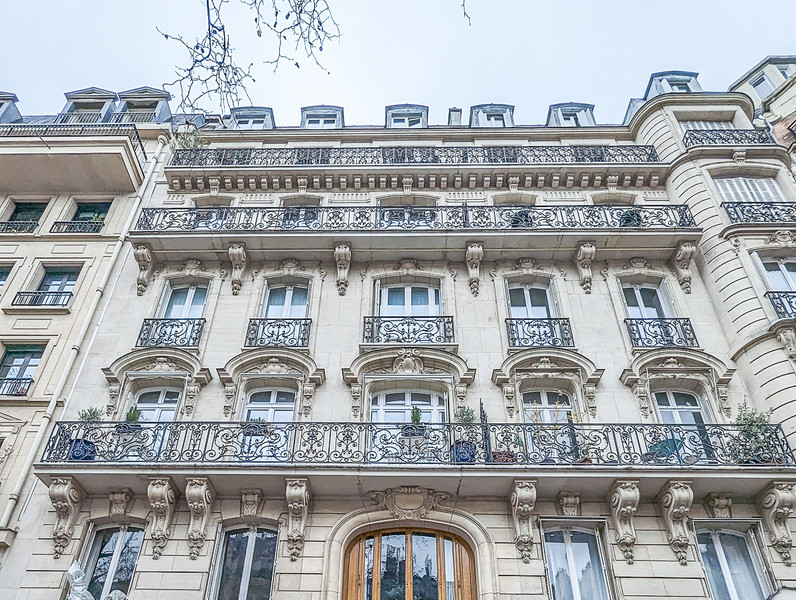 French property for sale in Paris 7e Arrondissement, Paris - €890,000 - photo 10