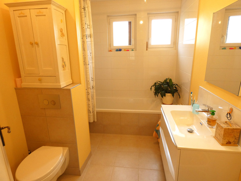 French property for sale in Neuvic, Corrèze - €424,000 - photo 7